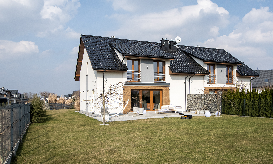 house-isolated-field